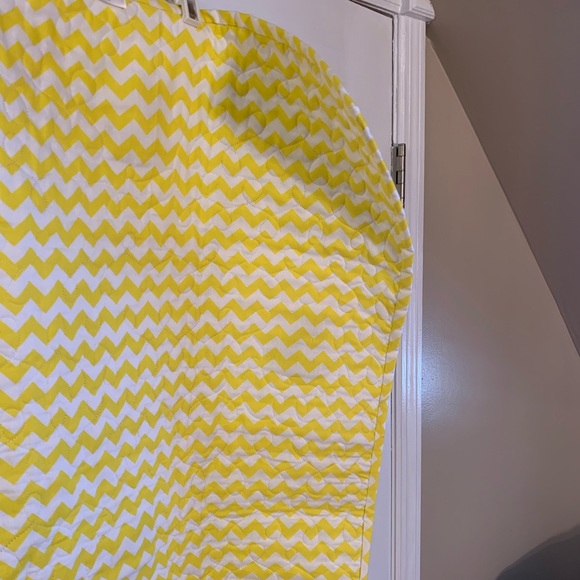 Handmade quilt - Picture 9 of 12